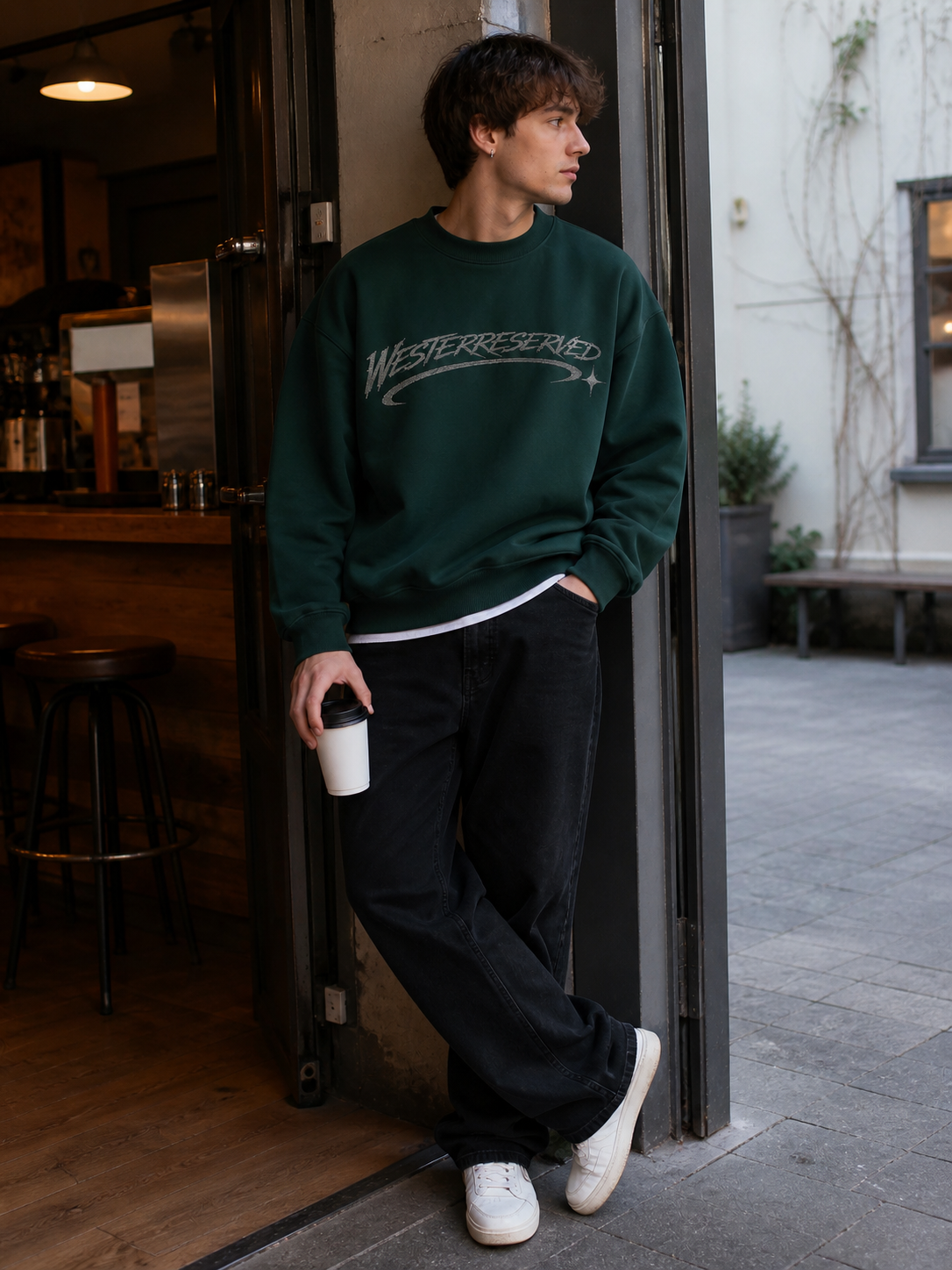 sweat shirt